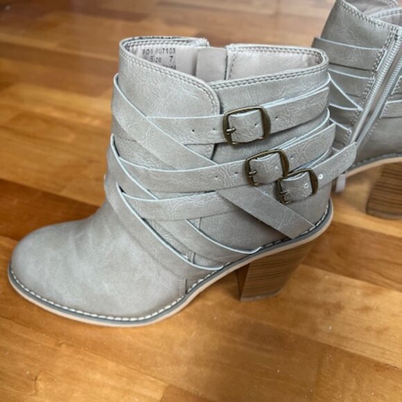 Grey Booties Worn Once - Picture 4 of 4